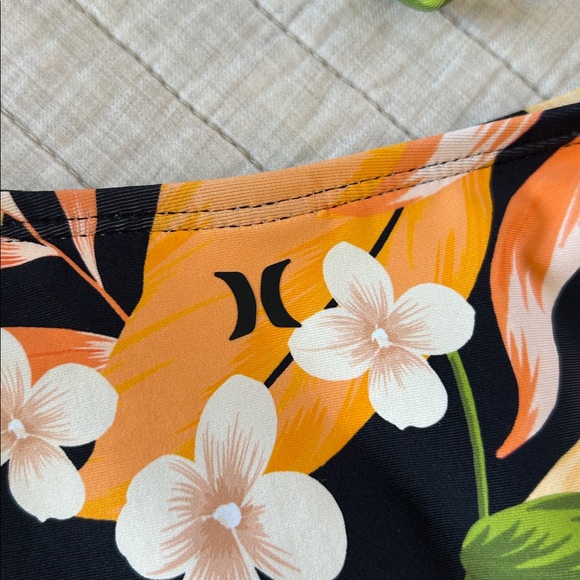 NWT Hurley black tropical floral triangle halter top tie side bikini set Large - Picture 8 of 11